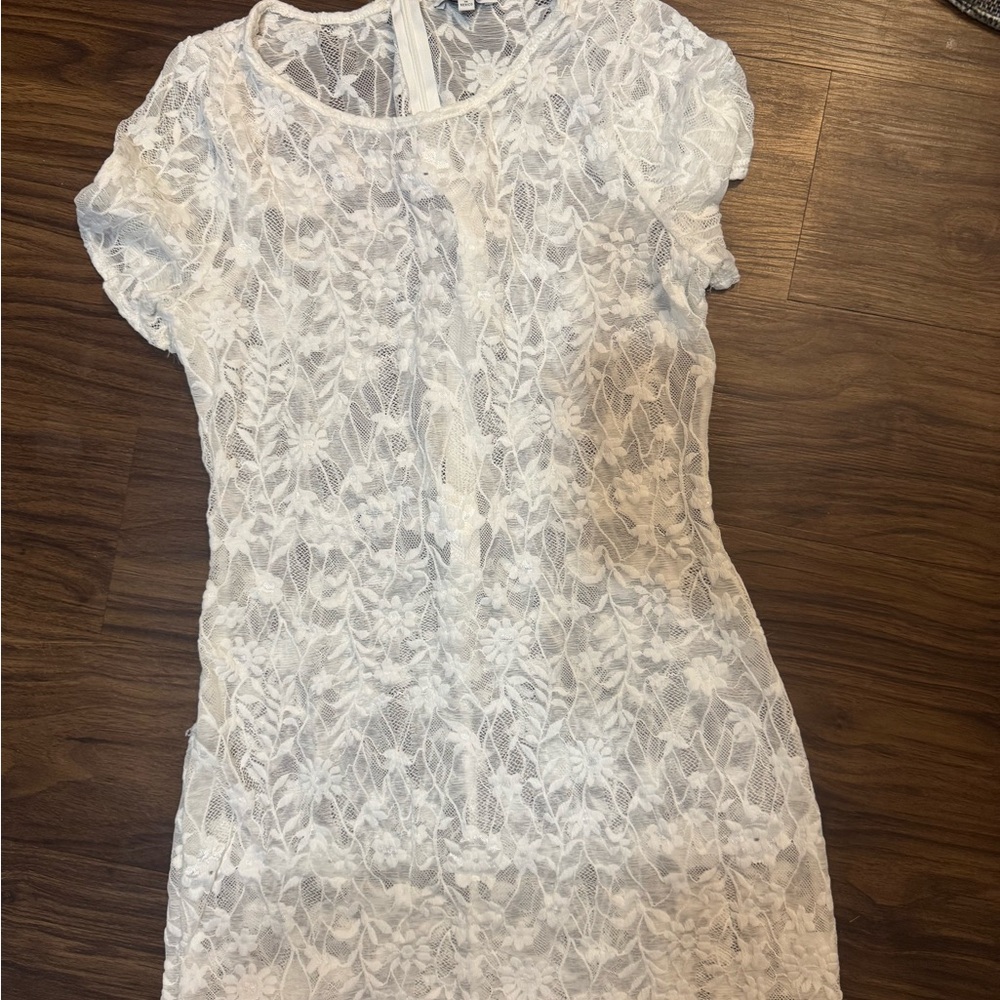 Elegant White Lace Top